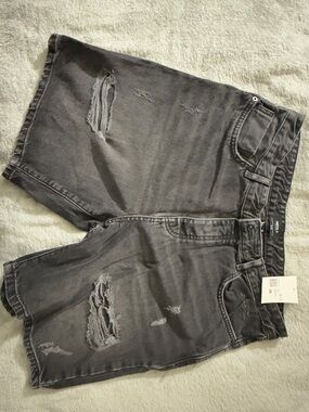 Light Black Distressed Denim Shorts - Men